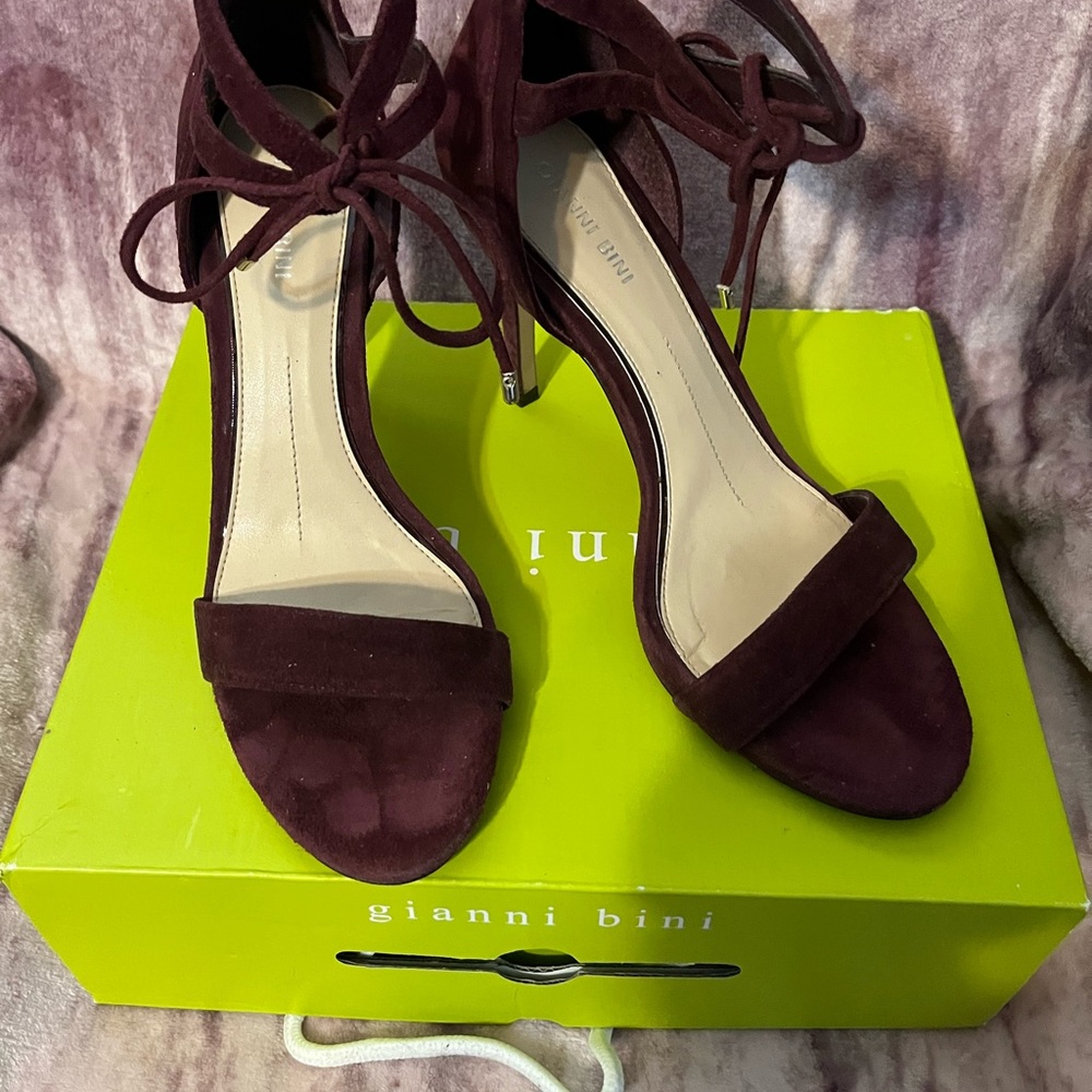 Gianni Bini Dark Red Suede Heels